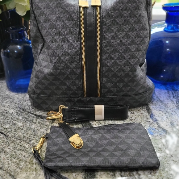 🏖️ Logooo Women Backpack Purse - Picture 5 of 16